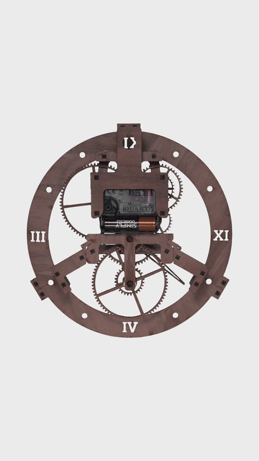 Lesena ura – Lasersko izrezan DIY komplet | Moderna kinetična dekoracija

