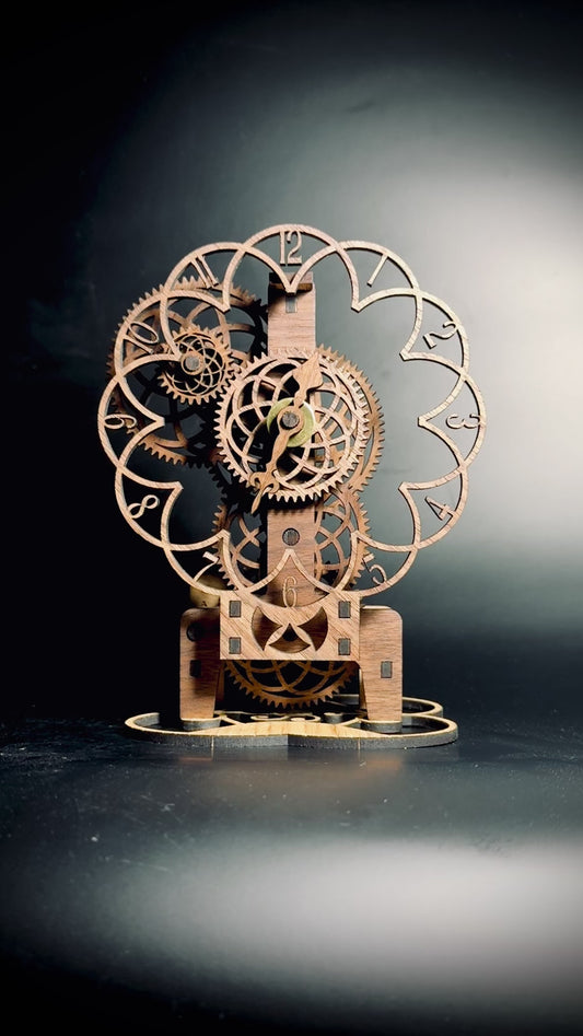 Lesena ura – Lasersko izrezan DIY komplet | Moderna kinetična dekoracija
